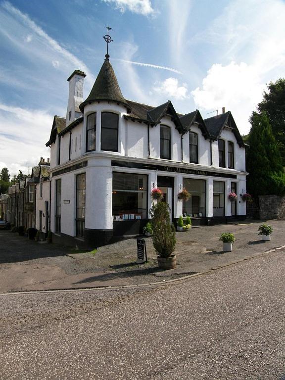 The Merryburn - Rooms And Courtyard Studios Dunkeld Habitación foto